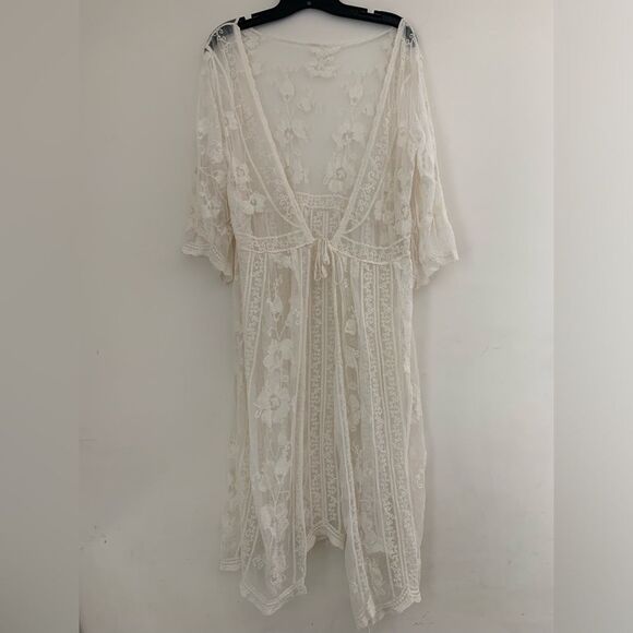 COPY - Floral Lace Hollow Out Front Tie Fairy Kimono Ivory OS - Picture 4 of 9